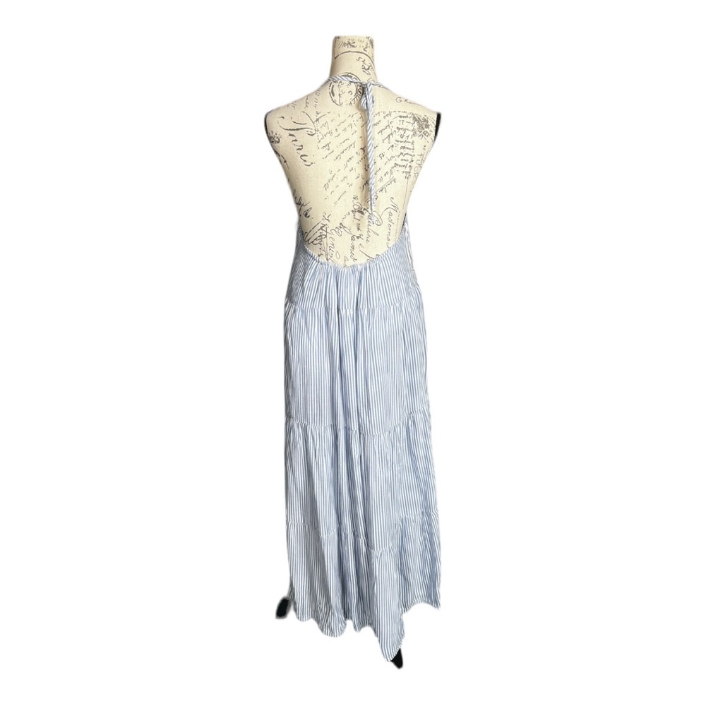 Elan tiered halter maxi dress, size medium. New without tags - Picture 3 of 10